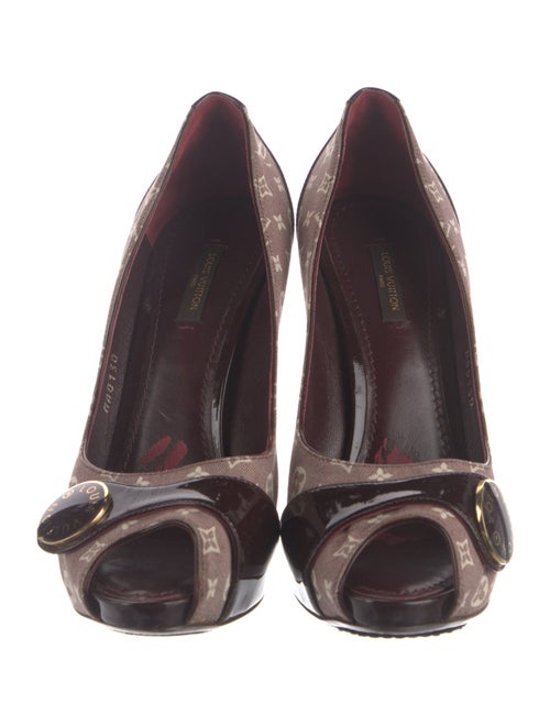 Louis Vuitton LV Monogram Canvas Pumps