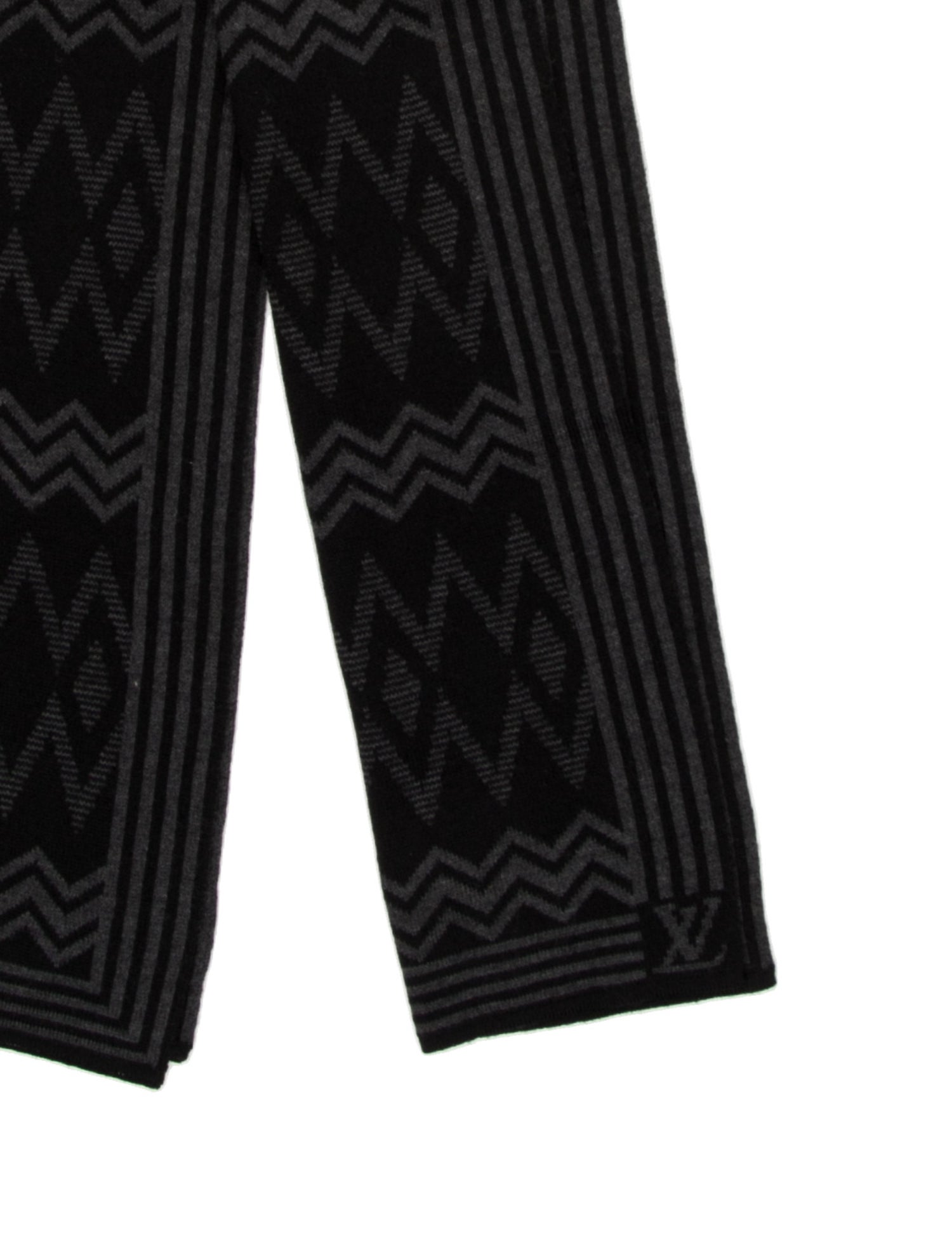 Louis Vuitton Chevron Printed Scarf