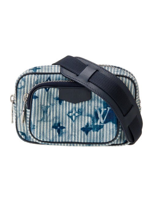 Louis Vuitton LV Monogram Outdoor Pouch