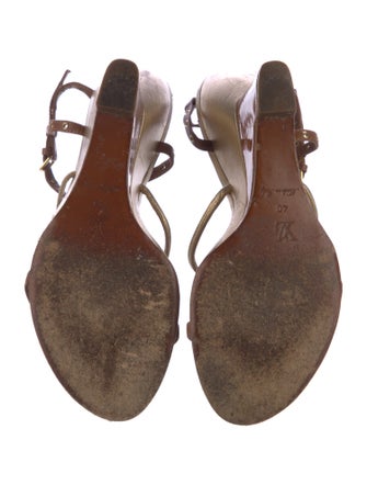 Louis Vuitton Leather T-Strap Sandals