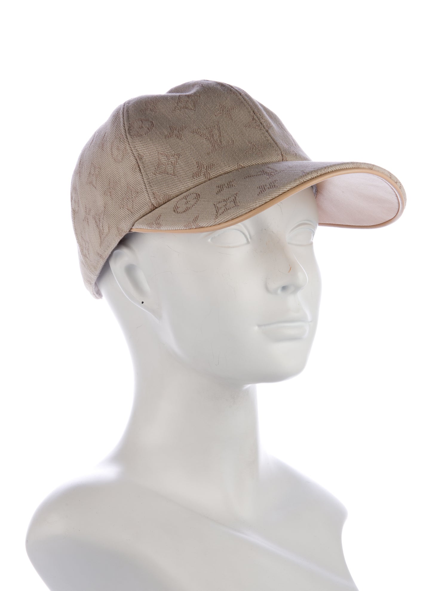 Louis Vuitton Monogram Be My Cap