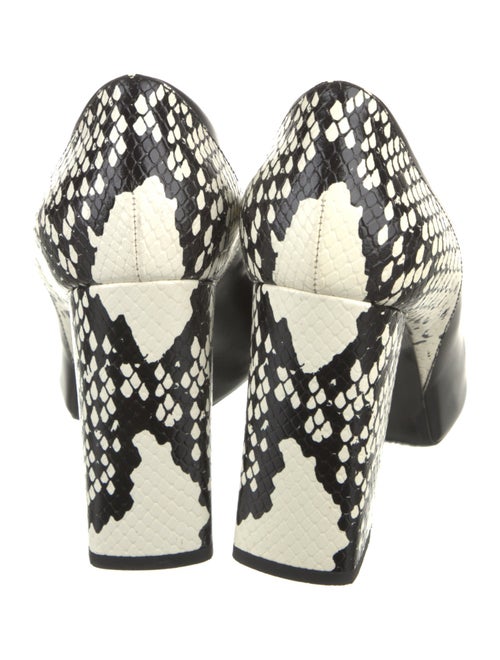 Louis Vuitton Leather Pumps