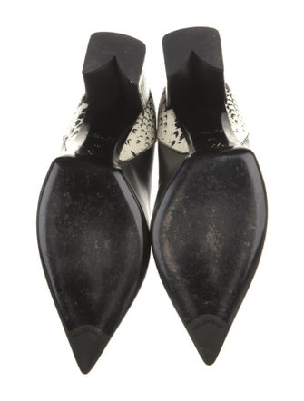 Louis Vuitton Leather Pumps