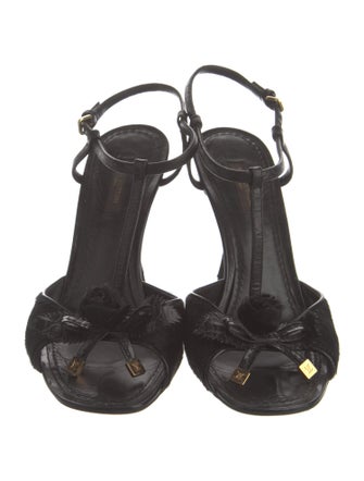 Louis Vuitton Leather T-Strap Sandals