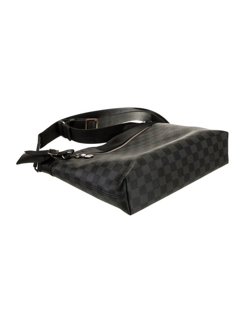 Louis Vuitton Damier Graphite Messenger Bag PM