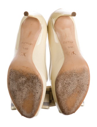 Louis Vuitton Damier Azur Pattern Patent Leather Pumps