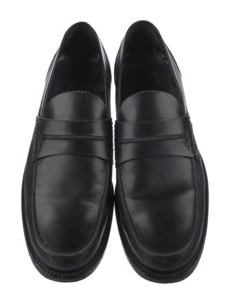 Louis Vuitton Leather Scalloped Accent Loafers