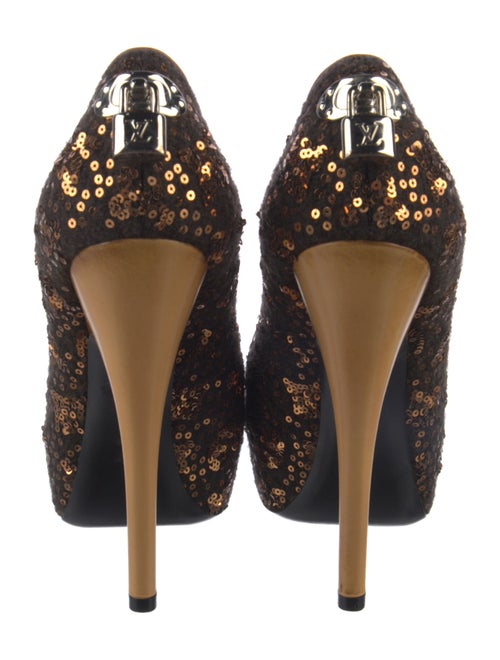 Louis Vuitton Sequin Embellishments Pumps