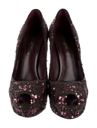 Louis Vuitton Sequins Sequin Embellishments Pumps