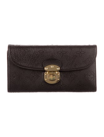 Louis Vuitton Monogram Pattern Mahina Leather Amelia Wallet