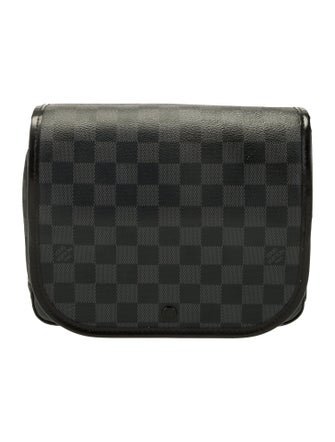 Louis Vuitton Damier Graphite Hanging Toiletry Kit
