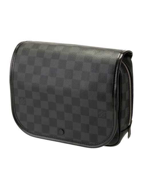 Louis Vuitton Damier Graphite Hanging Toiletry Kit