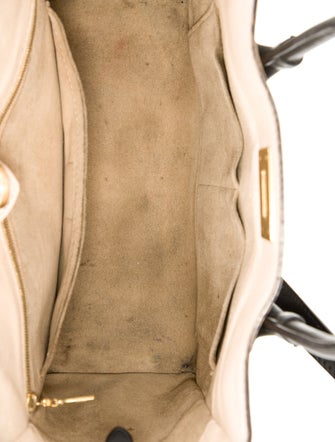 Louis Vuitton LV Monogram On My Side MM