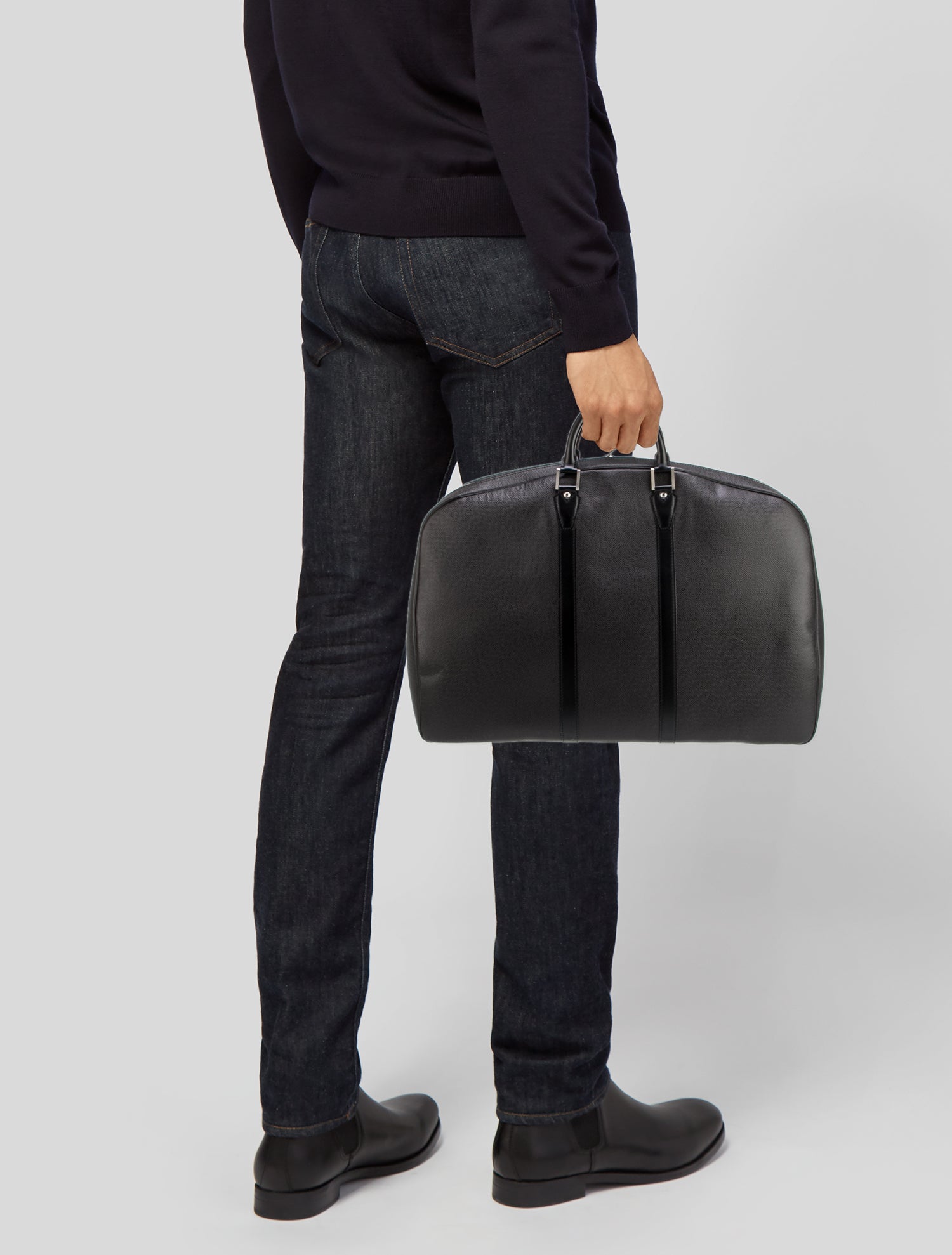 Louis Vuitton Taiga Leather Helanga 1 Poche