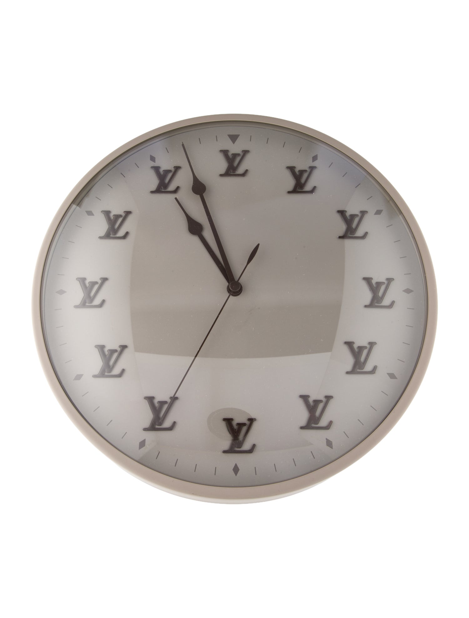 Louis Vuitton Fall-Winter 2020 Fashion Show Clock