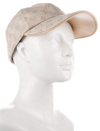 Louis Vuitton Monogram Be My Cap