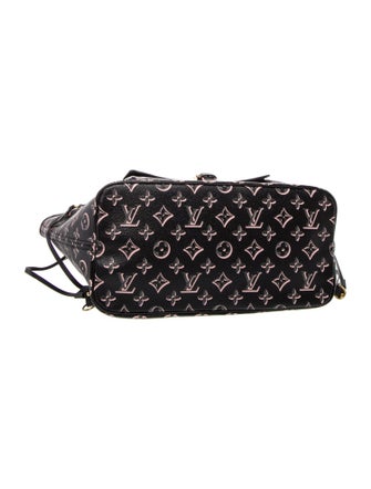 Louis Vuitton LV Monogram Fall For You Neverfull w/Pouch MM 2022