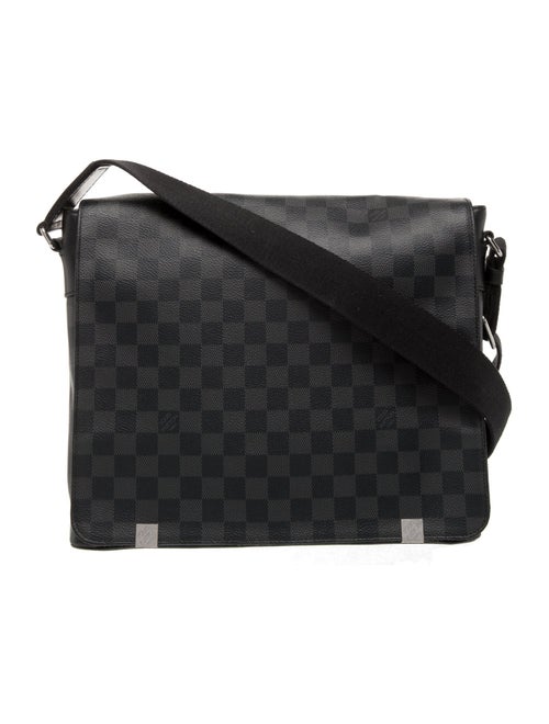 Louis Vuitton Damier Graphite District
