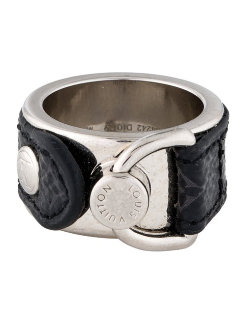Louis Vuitton Monogram Eclipse Berg Band Ring