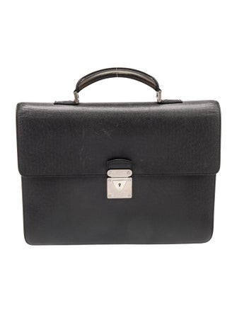 Louis Vuitton Taiga Leather Robusto 1