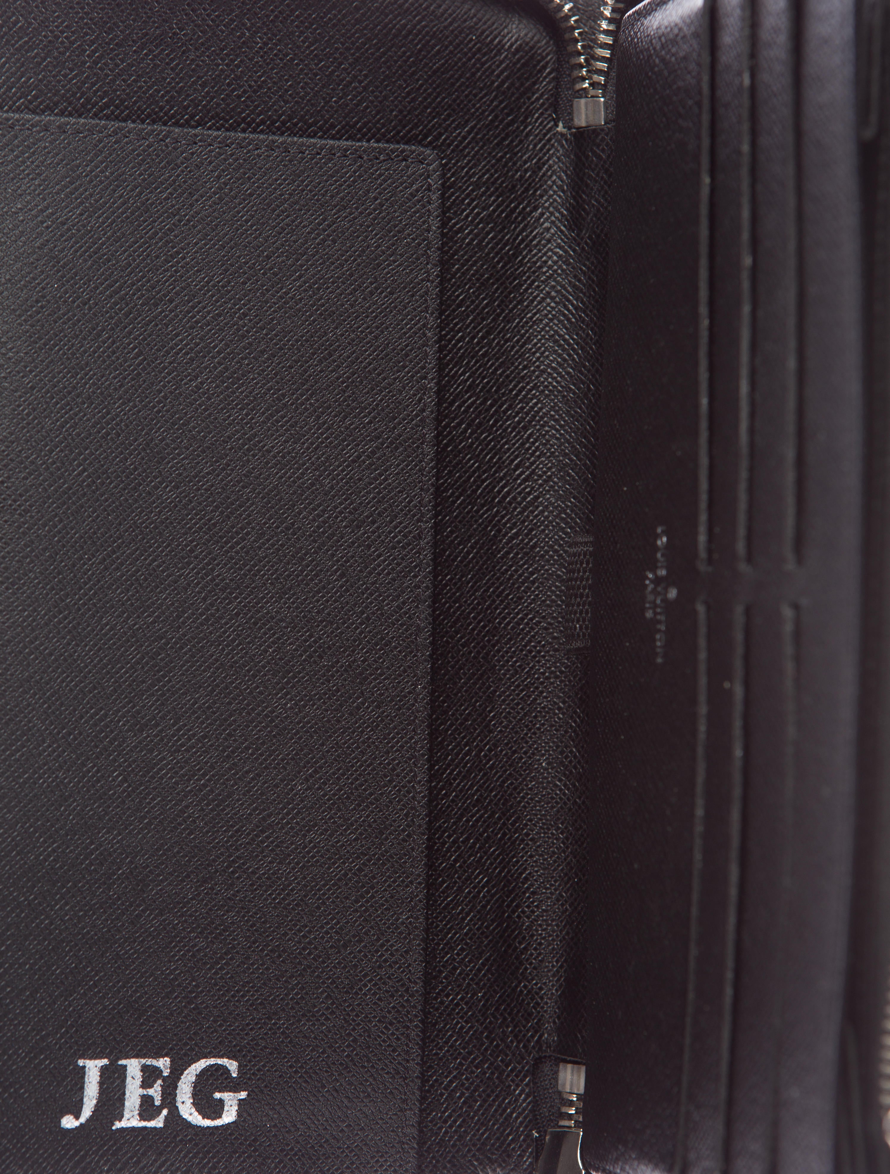 Louis Vuitton Damier Graphite Zippy Organizer