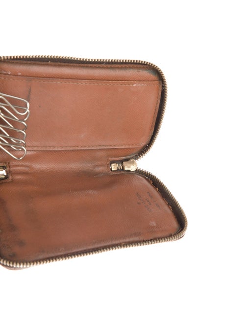 Louis Vuitton Wallet Keychain
