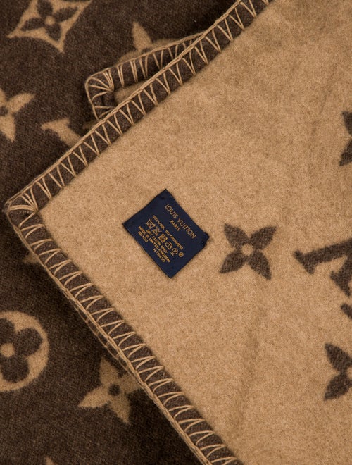 Louis Vuitton Neo Monogram Throw Blanket