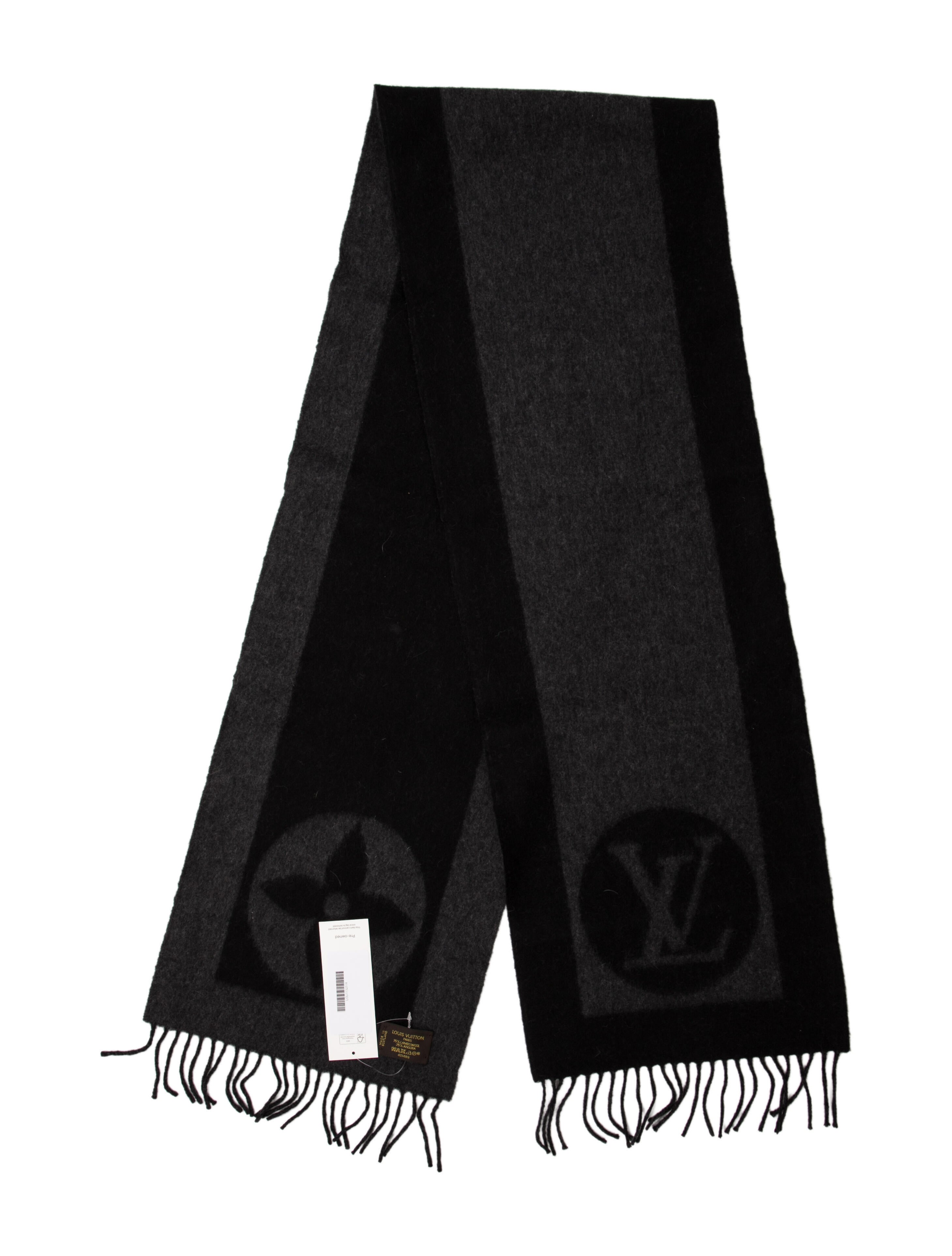 Louis Vuitton Lambswool Monogram Pattern Scarf
