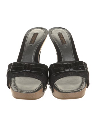 Louis Vuitton LV Monogram Bow Accents Slides
