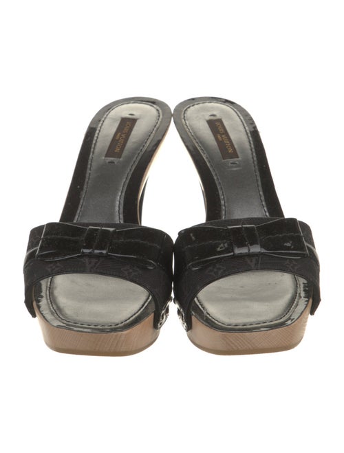 Louis Vuitton LV Monogram Bow Accents Slides