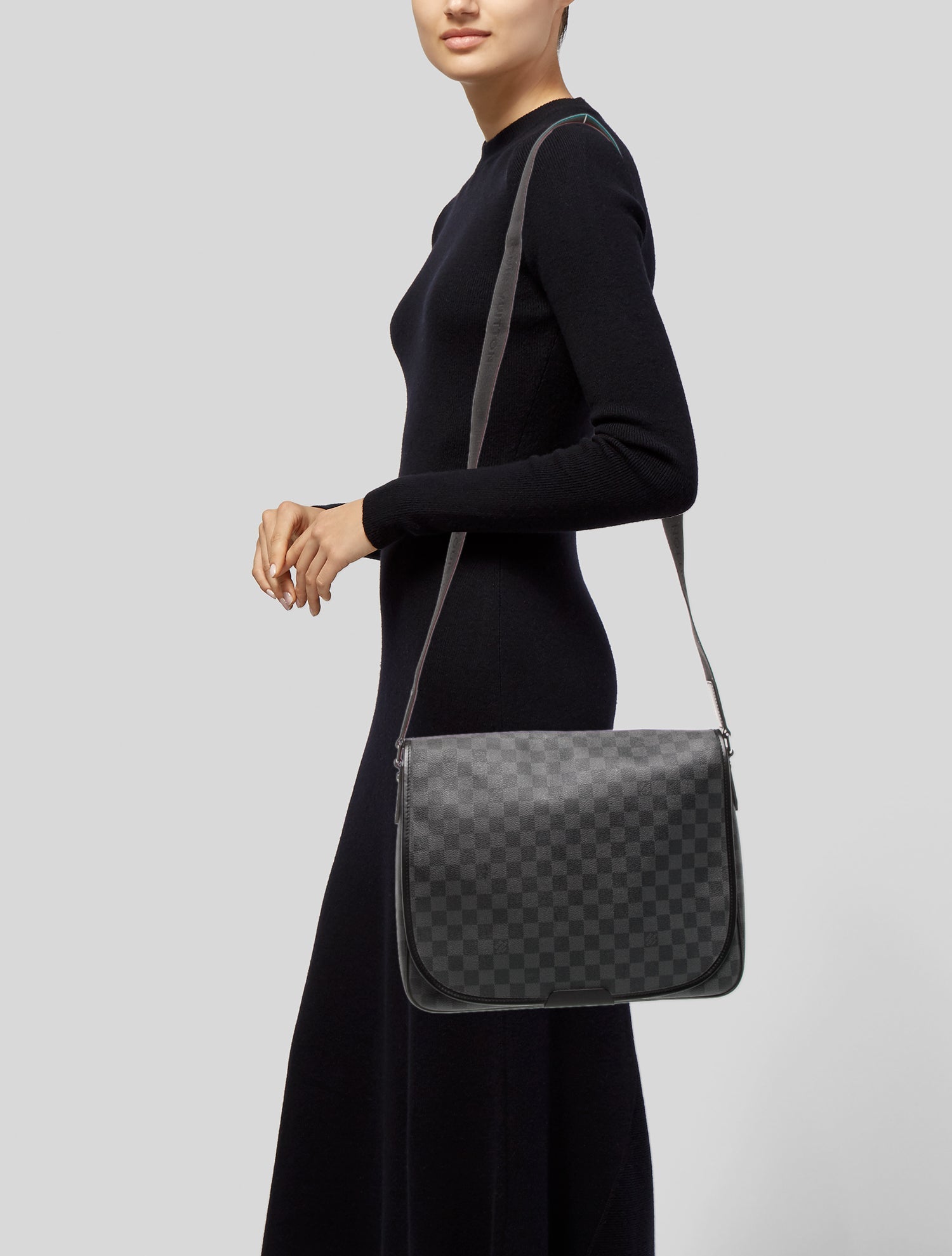 Louis Vuitton Damier Graphite Messenger Bag MM