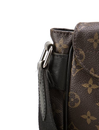 Louis Vuitton LV Monogram Christopher