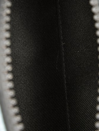 Louis Vuitton LV Monogram Polochon 2022