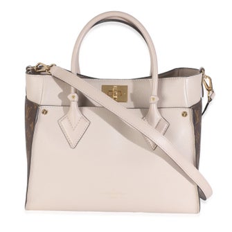 Louis Vuitton Signature On My Side MM