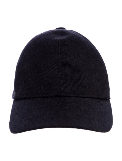 Louis Vuitton Monogram Essential Cap