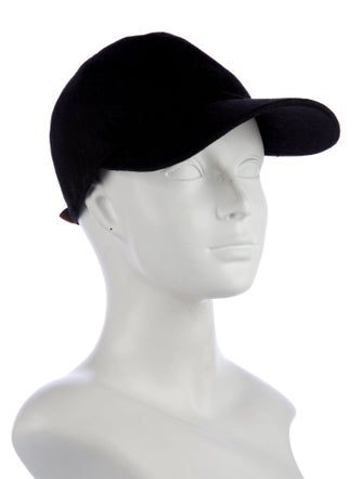 Louis Vuitton Monogram Essential Cap