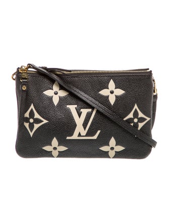 Louis Vuitton Monogram Giant Pochette