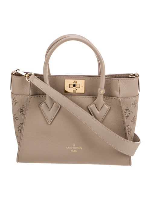 Louis Vuitton Signature On My Side PM