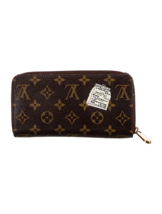 Louis Vuitton 2017 Monogram Pattern Zippy Wallet