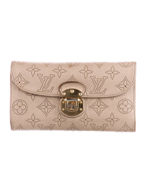 Louis Vuitton 2012 Monogram Pattern Iris Wallet