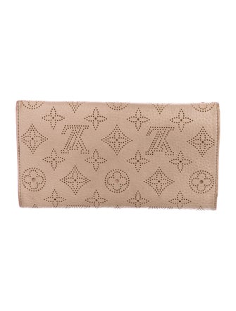 Louis Vuitton 2012 Monogram Pattern Iris Wallet