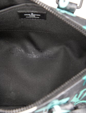 Louis Vuitton Graffiti Keepall 25