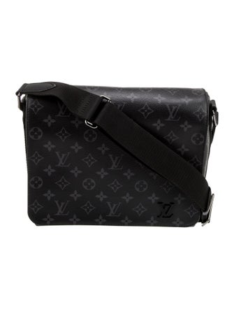 Louis Vuitton Monogram Eclipse District PM