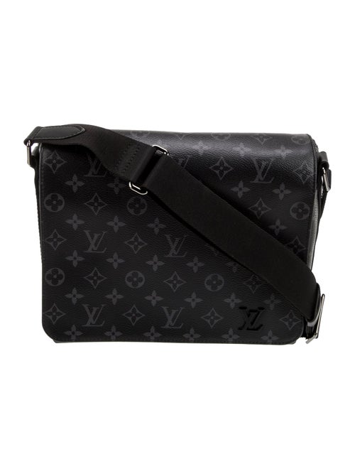 Louis Vuitton Monogram Eclipse District PM