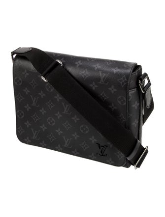 Louis Vuitton Monogram Eclipse District PM