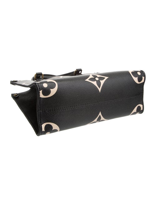 Louis Vuitton Monogram Giant OnTheGo PM