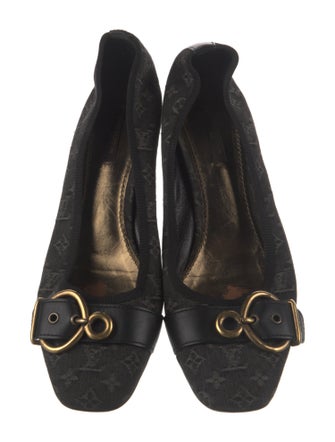 Louis Vuitton LV Monogram Canvas Pumps