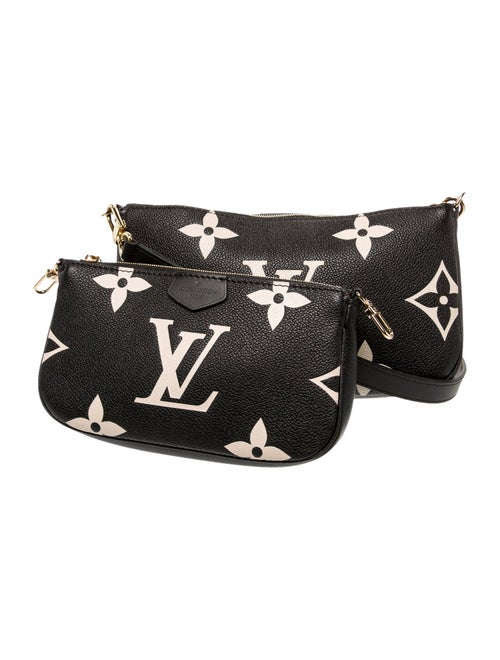 Louis Vuitton Monogram Giant Multi Pochette Accessoires