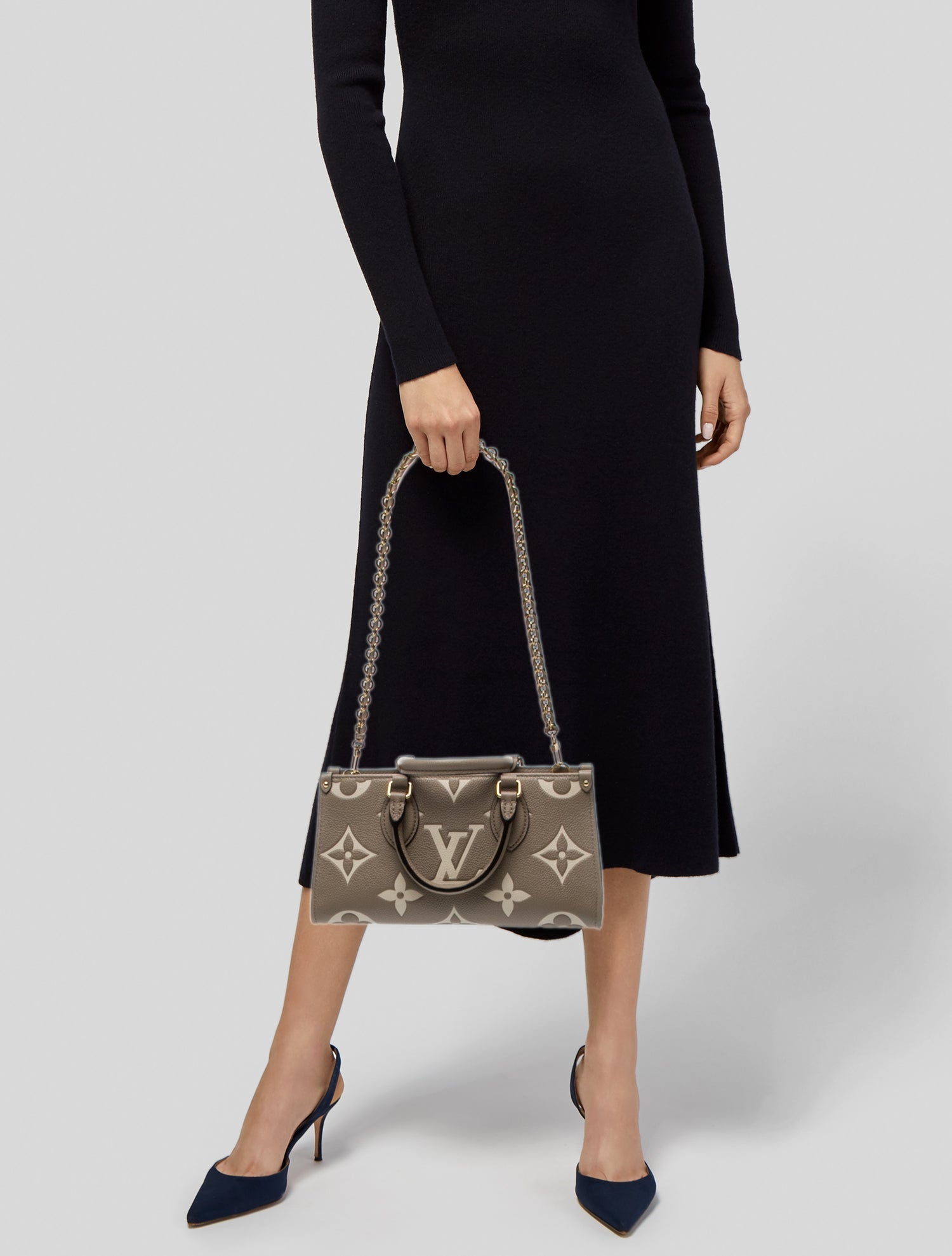 Louis Vuitton Monogram Giant OnTheGo East West