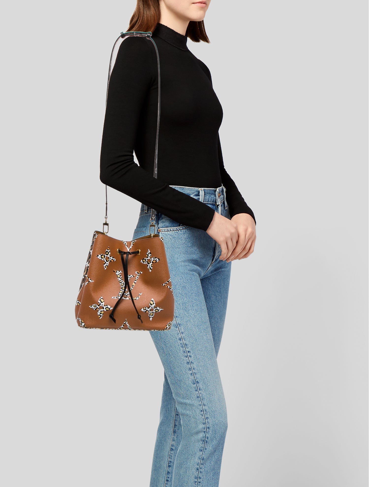 Louis Vuitton Monogram Giant Néonoé MM